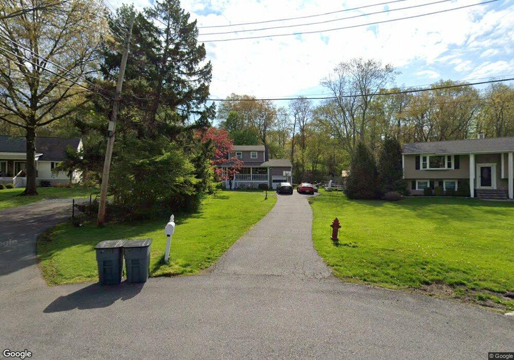 653 Toni Ct, Yorktown Heights, NY 10598 - photo 1