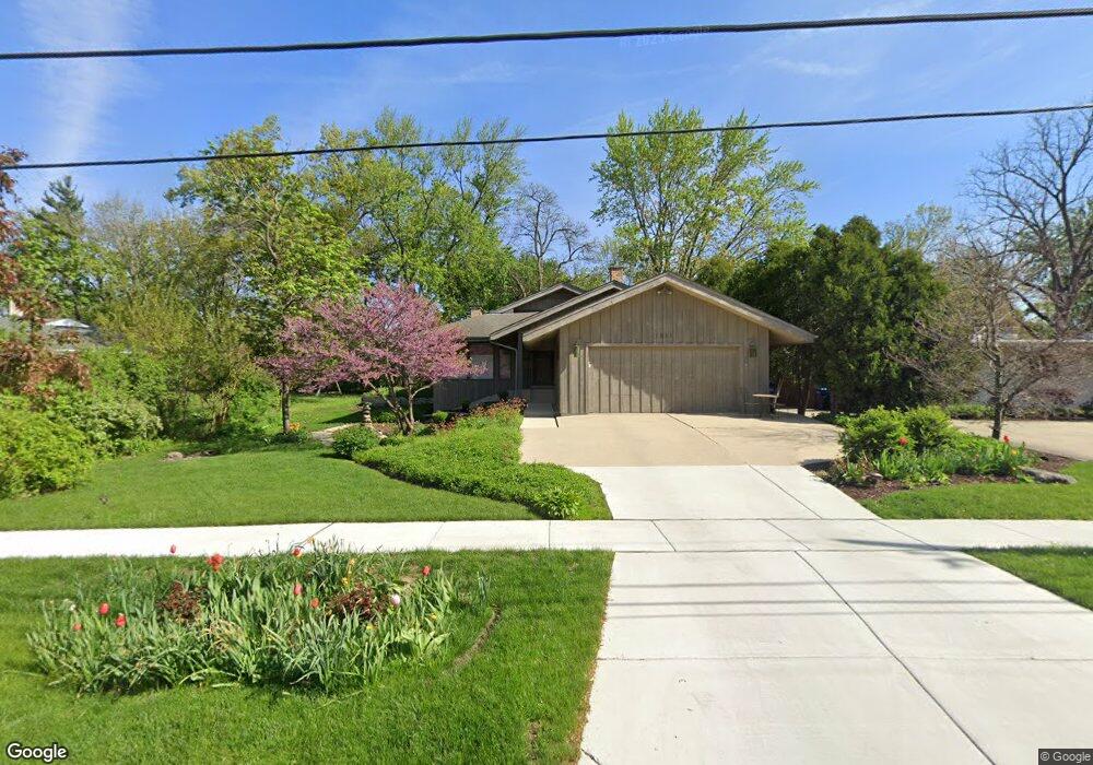 1011 North Path, Wheaton, IL 60187 - photo 1
