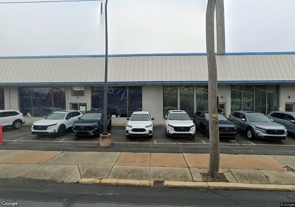 913 Lancaster Ave, Reading, PA 19607 - photo 1