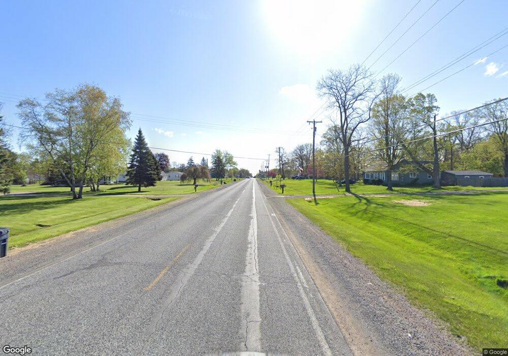 2113 W Maple Ave, Flint, MI 48507 - photo 1