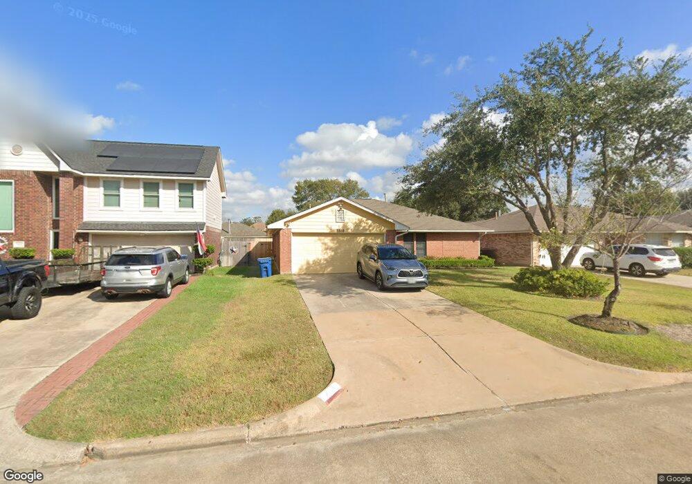 7858 Yellow Pine Dr, Houston, TX 77040 - photo 1
