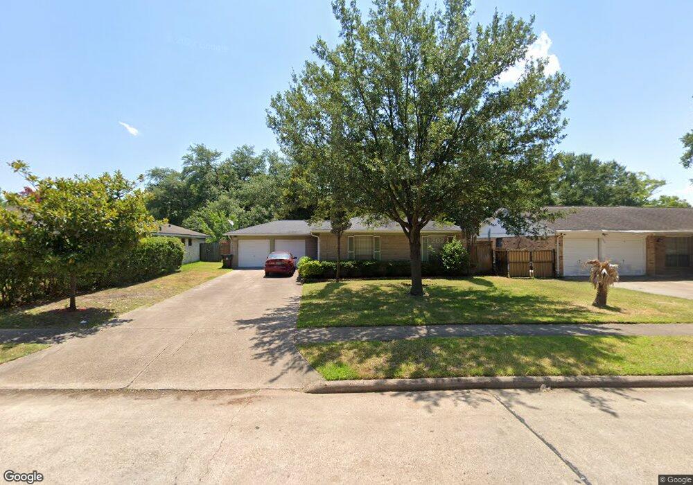 9010 Bunny Run Dr, Houston, TX 77088 - photo 1