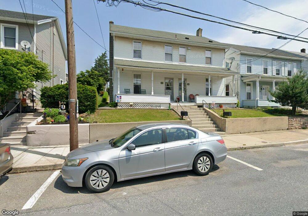 214 Chestnut St unit 216, Slatington, PA 18080 - photo 1