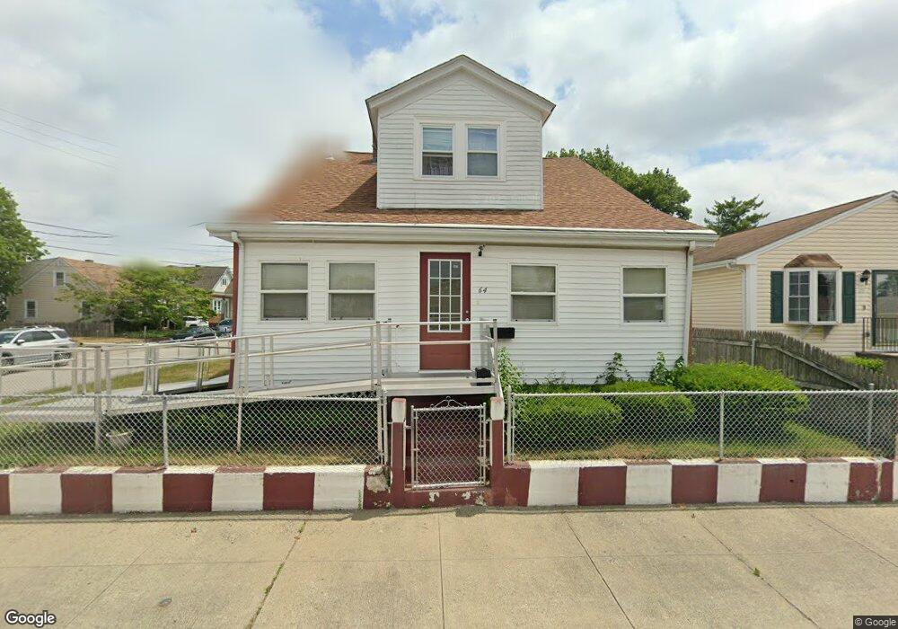 64 Memorial Dr, Pawtucket, RI 02860 - photo 1