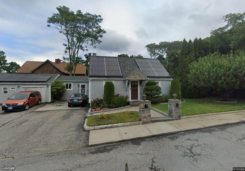 10 Wells St, West Warwick, RI 02893 - photo 1