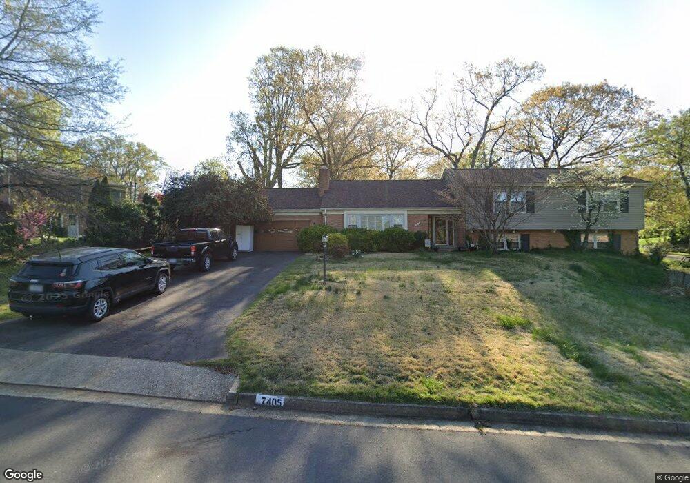 7405 Burtonwood Dr, Alexandria, VA 22307 - photo 1