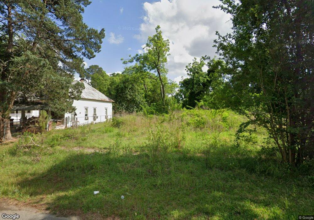 610 W Suwanee St, Fitzgerald, GA 31750 - photo 1