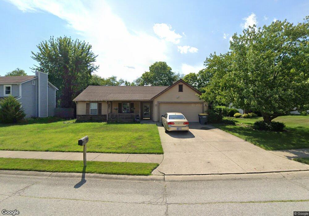 2102 Wake Robin Dr, West Lafayette, IN 47906 - photo 1