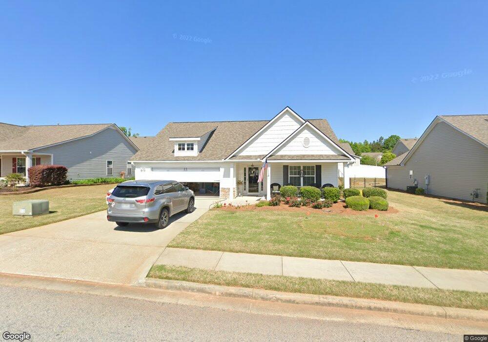 709 Quality Ln unit 1, Winder, GA 30680 - photo 1