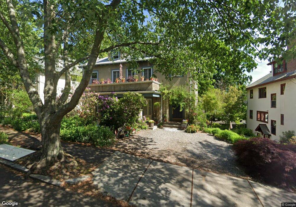 63 Winthrop Rd unit 1, Brookline, MA 02445 - photo 1