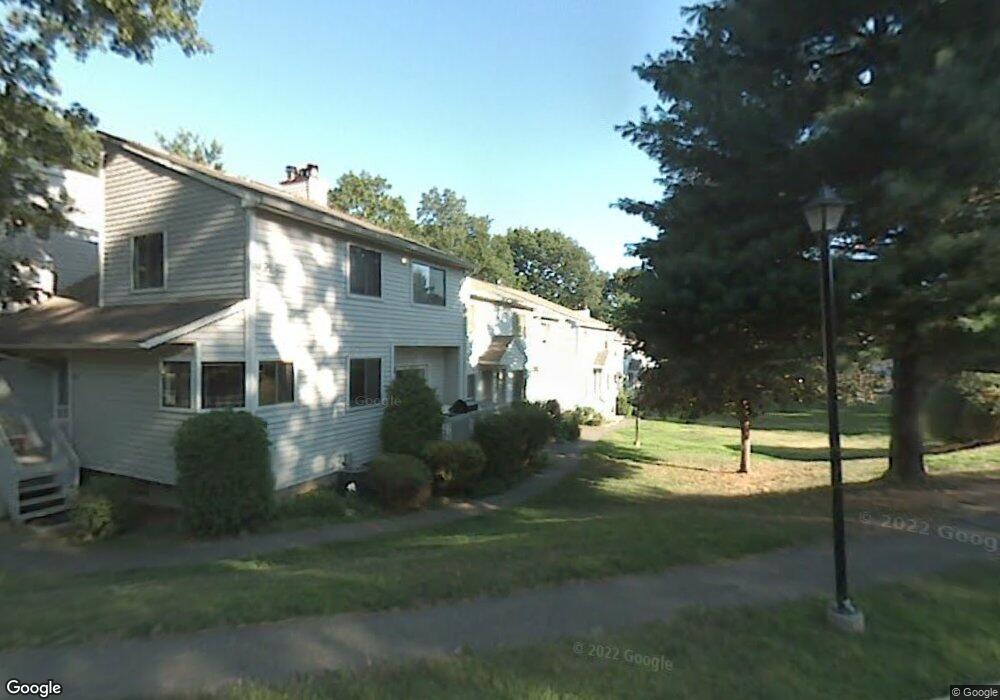 423 Cypress Rd, Newington, CT 06111 - photo 1