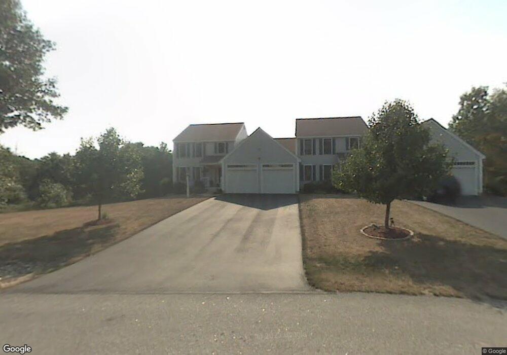 5 Pentucket Ct, Atkinson, NH 03811 - photo 1