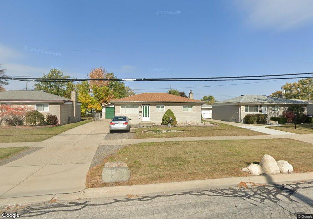 15779 Common Rd, Roseville, MI 48066 - photo 1