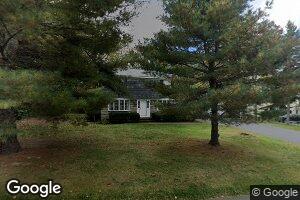 2 Carriage Rd, Cumberland Foreside, ME 04110