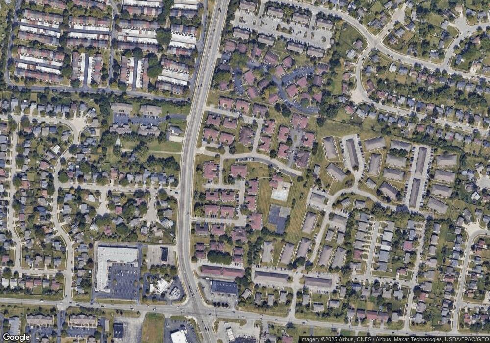 874 Westbury Ln S unit D, Columbus, OH 43228 - photo 1