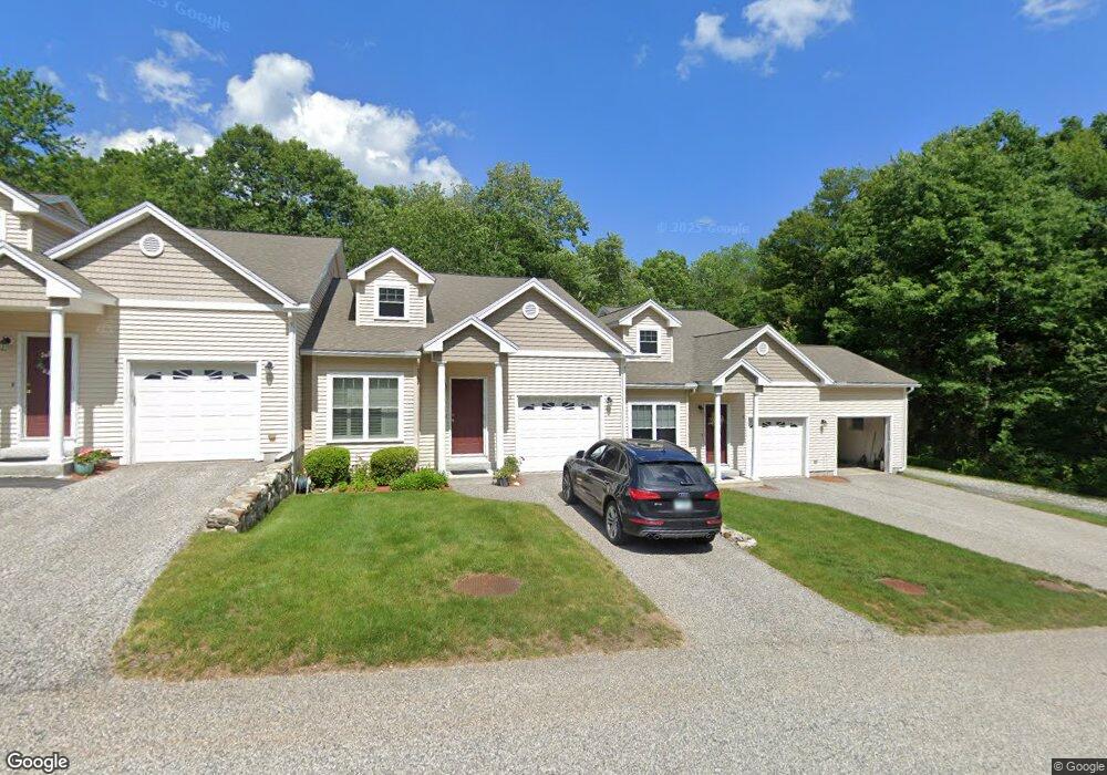 8 Winterberry Rd unit 4, Pelham, NH 03076 - photo 1