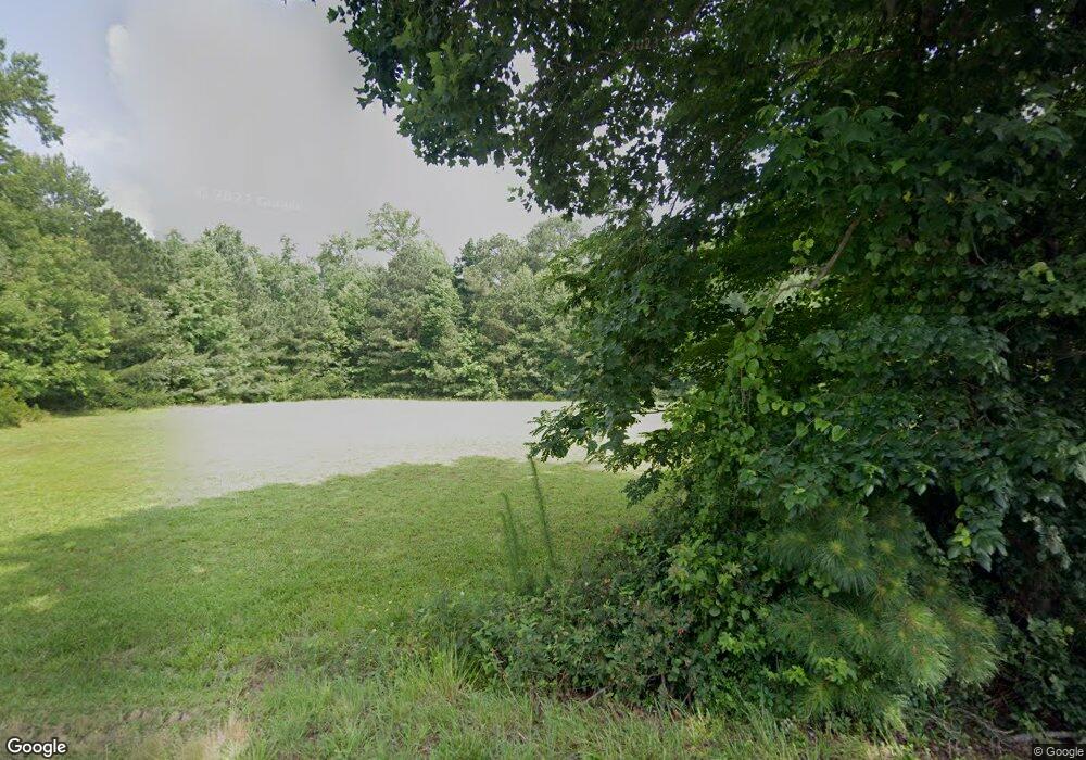 1107 Dandy Loop Rd, Yorktown, VA 23692 - photo 1