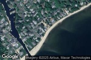 37 Bayside Ave, Riverhead, NY 11901
