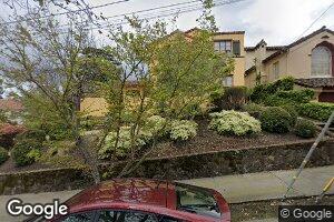 800 Paramount Rd, Oakland, CA 94610