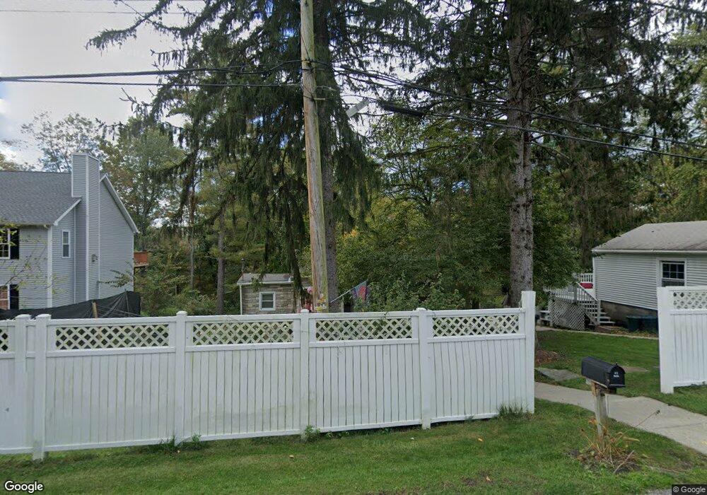 21 Elm Rd, Lake Peekskill, NY 10537 - photo 1