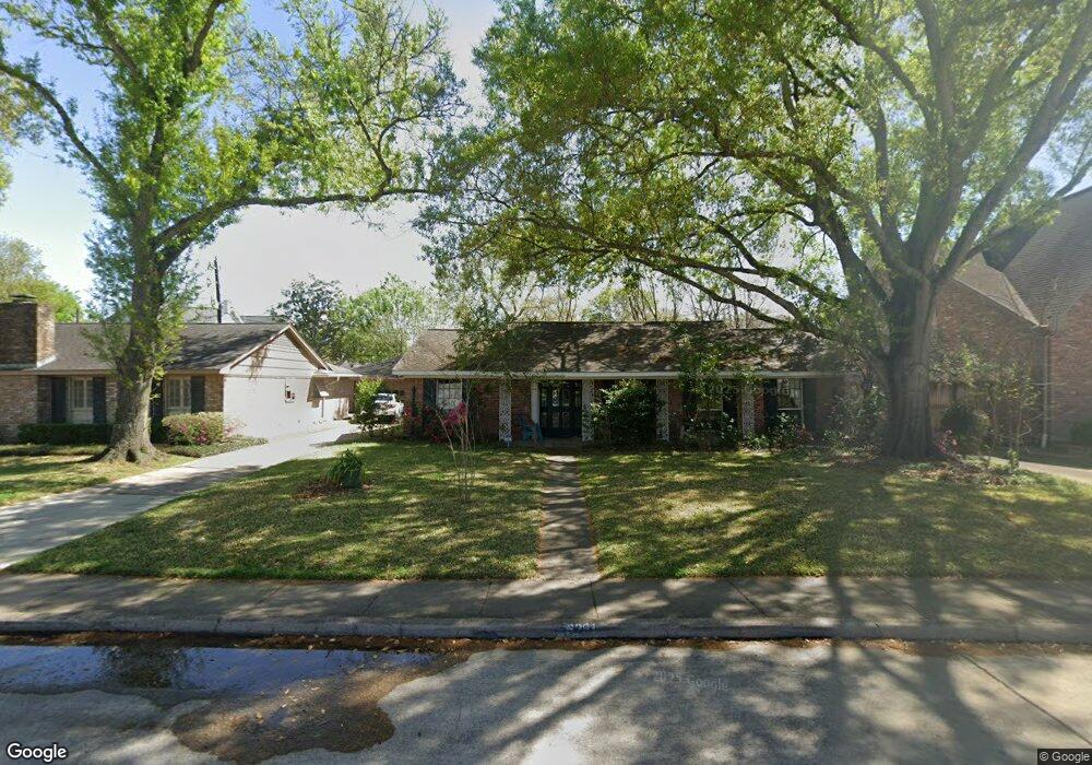 6261 Piping Rock Ln, Houston, TX 77057 - photo 1