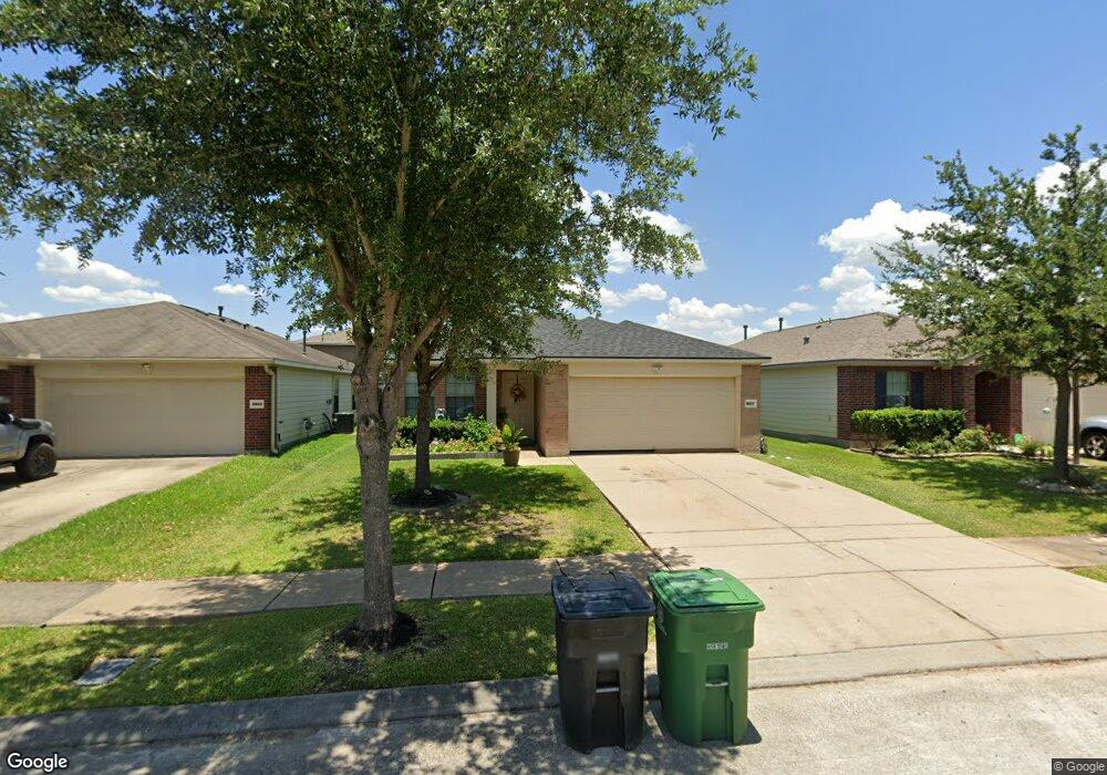 8807 Spurflower Path Ln, Houston, TX 77075 - photo 1