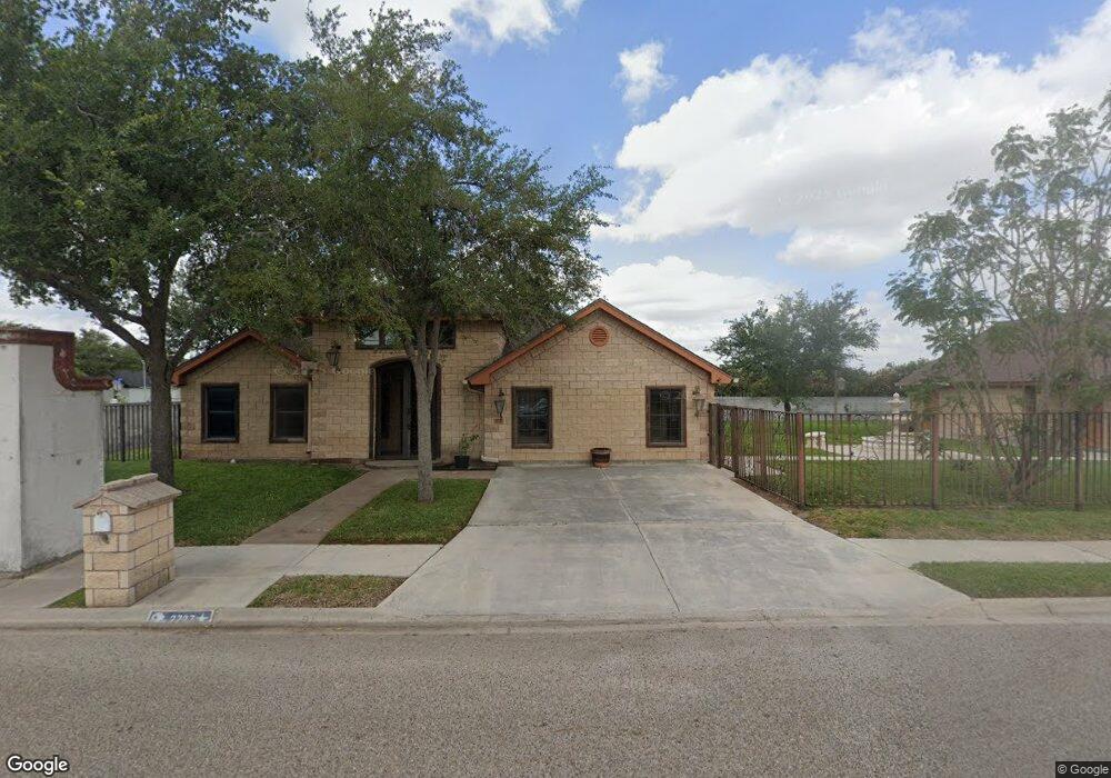 2727 Maria Luiza Dr, Edinburg, TX 78539 - photo 1