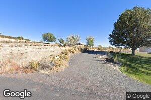 68667 Canyon Rd, Hines, OR 97738