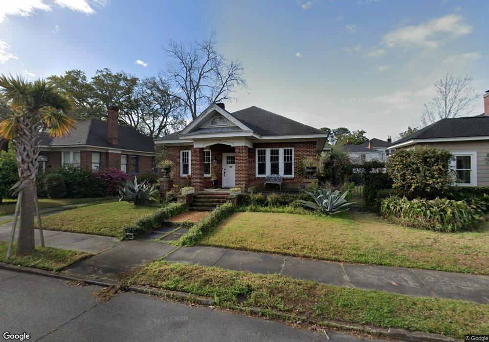 207 E 54th St, Savannah, GA 31405 - photo 1