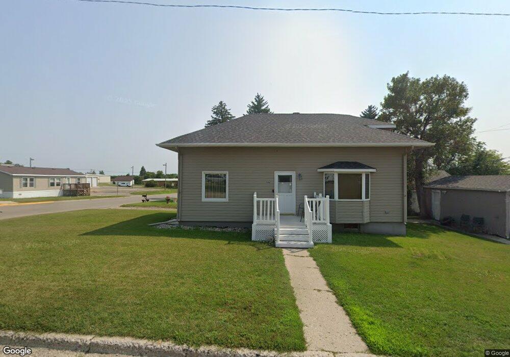 1118 9th St SE, Jamestown, ND 58401 - photo 1