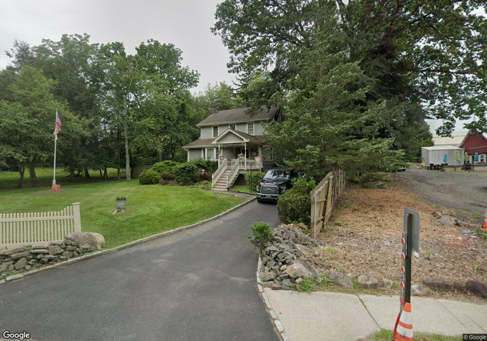 15 Dewolf Rd, Old Tappan, NJ 07675 - photo 1
