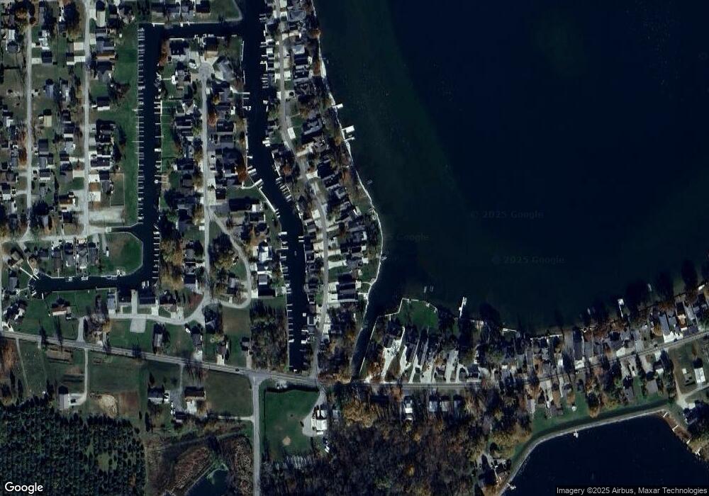 9778 N Bayshore Dr, Syracuse, IN 46567 - photo 1