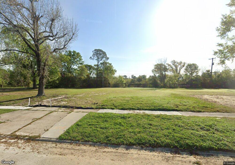 2701 E General Wainwright Dr, Lake Charles, LA 70615 - photo 1