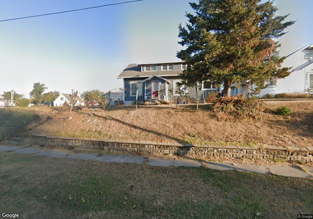 1409 Summit St, Marshalltown, IA 50158 - photo 1