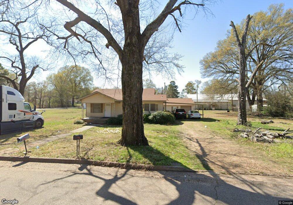 2105 W 16th St, Texarkana, TX 75501 - photo 1