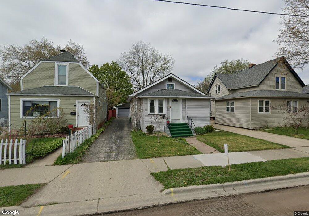 536 N Butrick St, Waukegan, IL 60085 - photo 1
