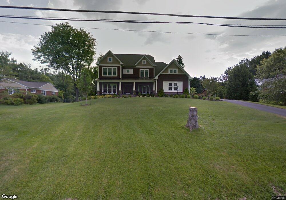 2043 Reynolds St, Falls Church, VA 22043 - photo 1