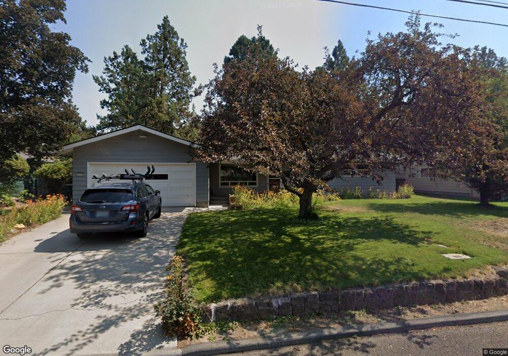 1136 NE 12th St, Bend, OR 97701 - photo 1