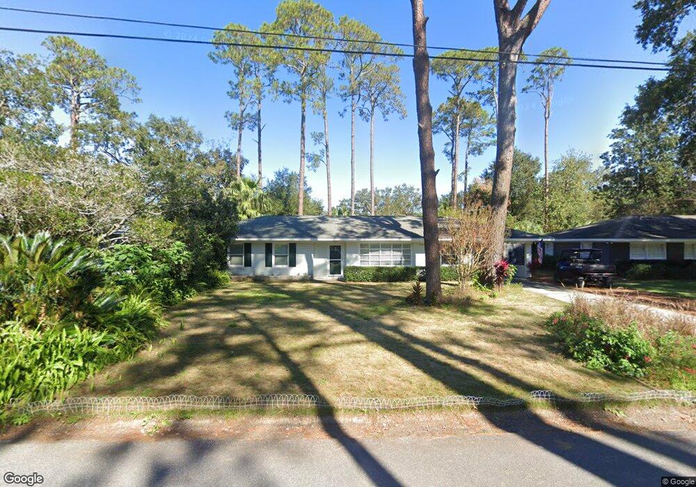 117 Asbury St, Saint Simons Island, GA 31522 - photo 1