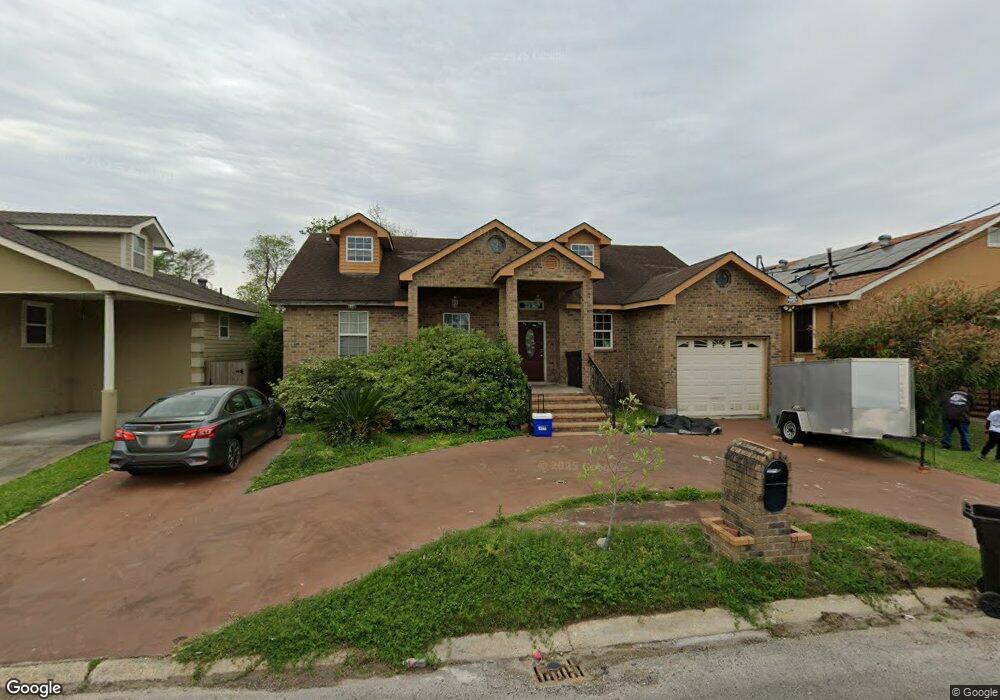 5034 Congress Dr, New Orleans, LA 70126 - photo 1