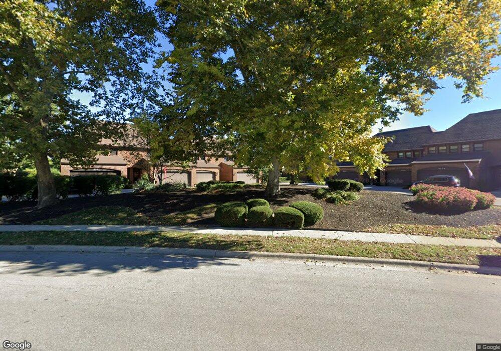 4572 Carriage Hill Ln unit 4572, Columbus, OH 43220 - photo 1