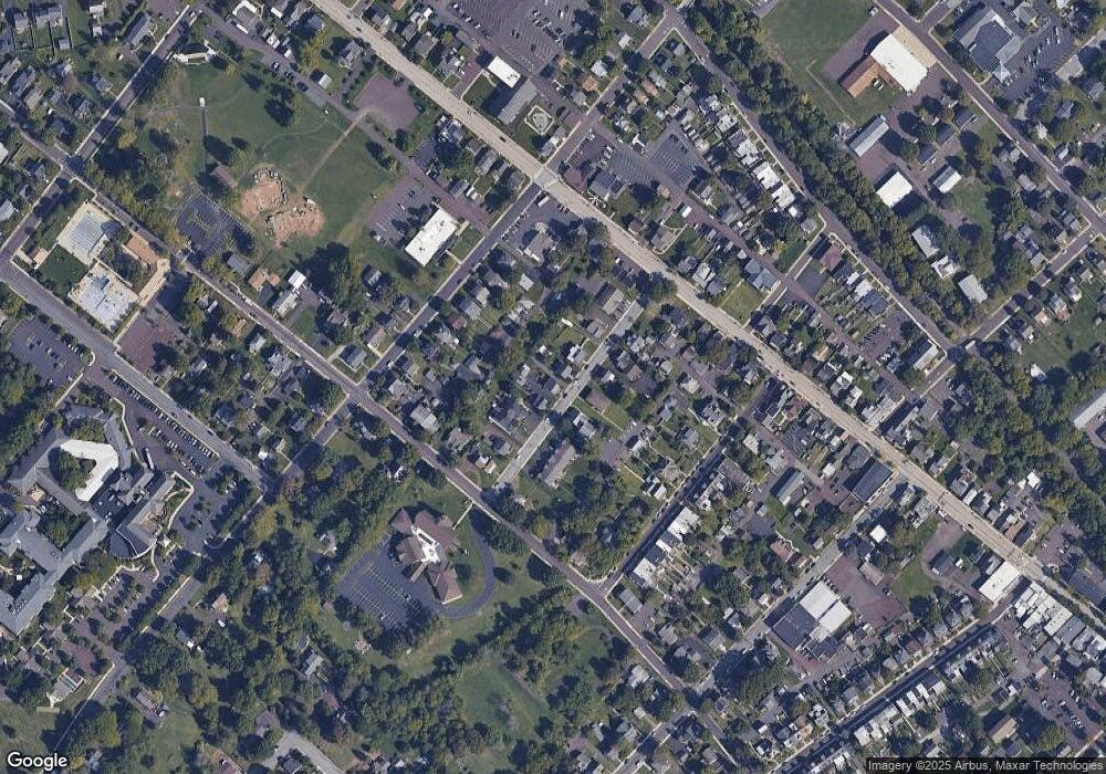 33 W Walnut St, Souderton, PA 18964 - photo 1