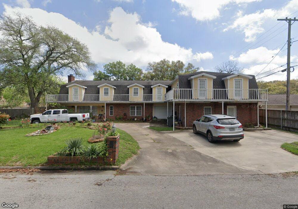 3121 Dunbar St, Bay City, TX 77414 - photo 1