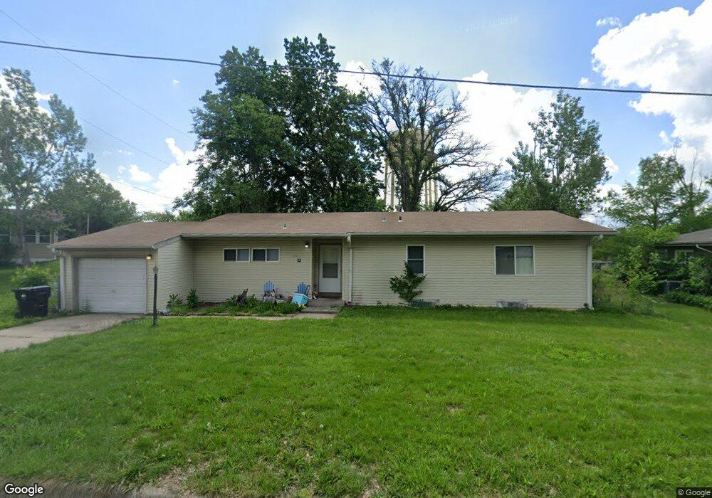 6817 SW Glengate Ln, Topeka, KS 66619 - photo 1