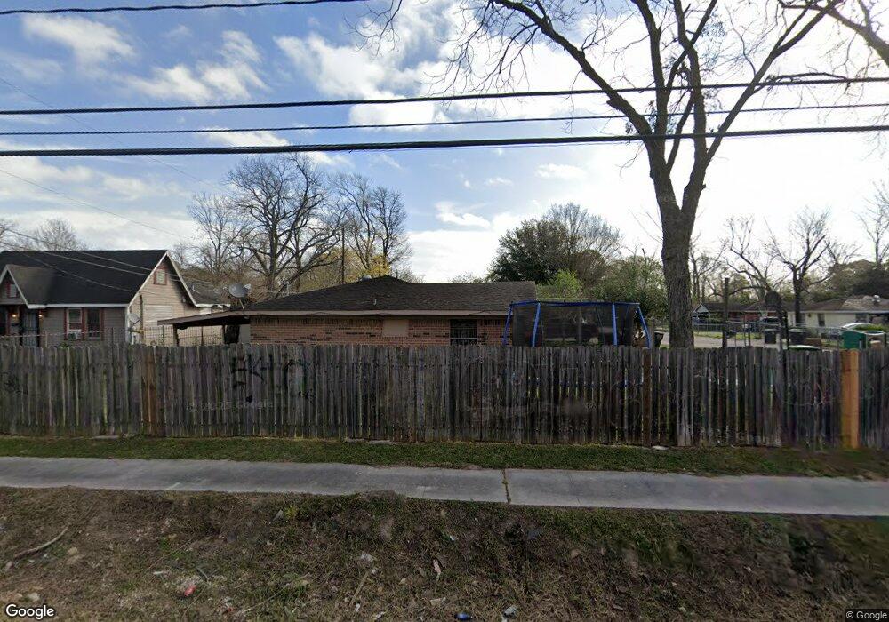 8770 Lomax St, Houston, TX 77093 - photo 1