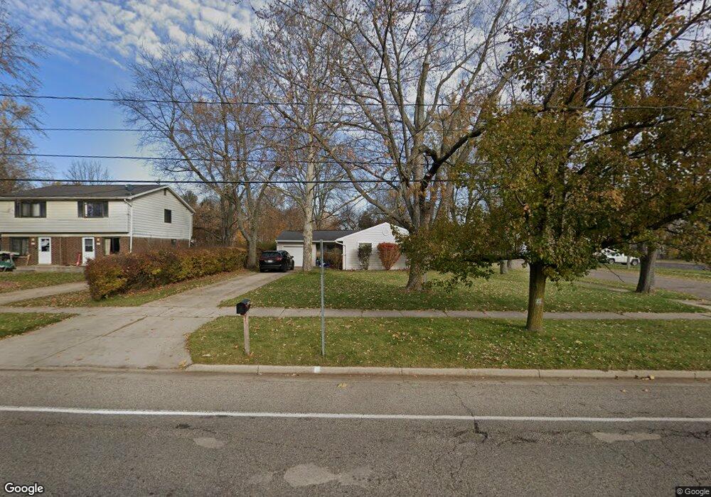 1604 W Miller Rd, Lansing, MI 48911 - photo 1