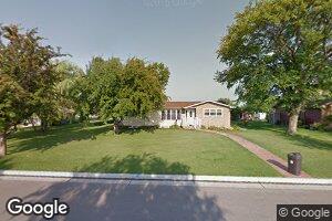 135 S 5th St, Warren, MN 56762