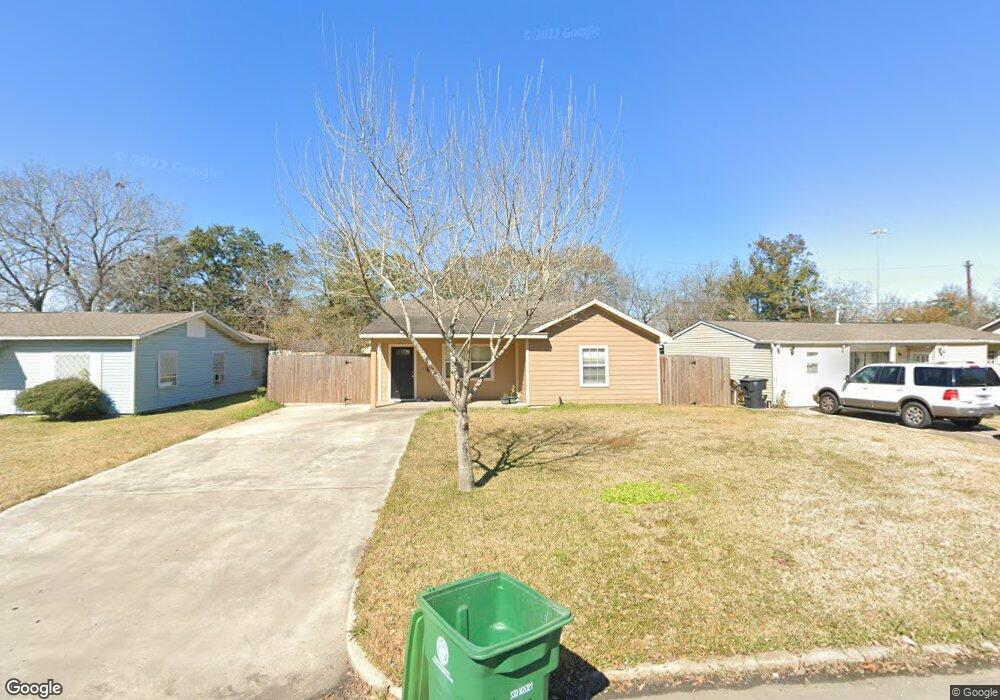 7739 Greenstone St, Houston, TX 77087 - photo 1