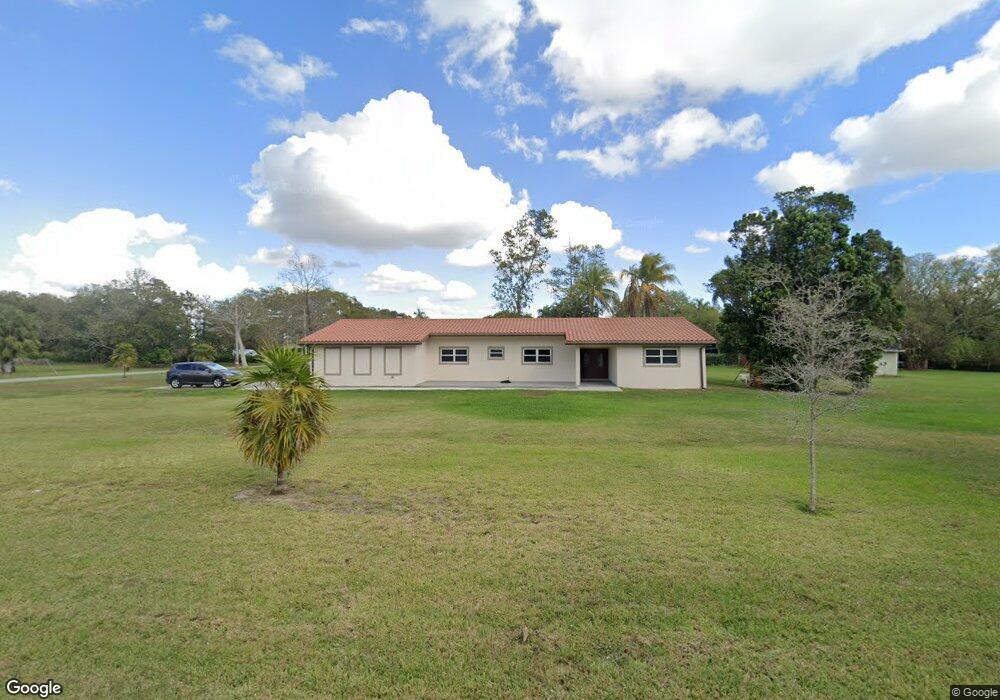 2400 SW 139th Ave, Davie, FL 33325 - photo 1