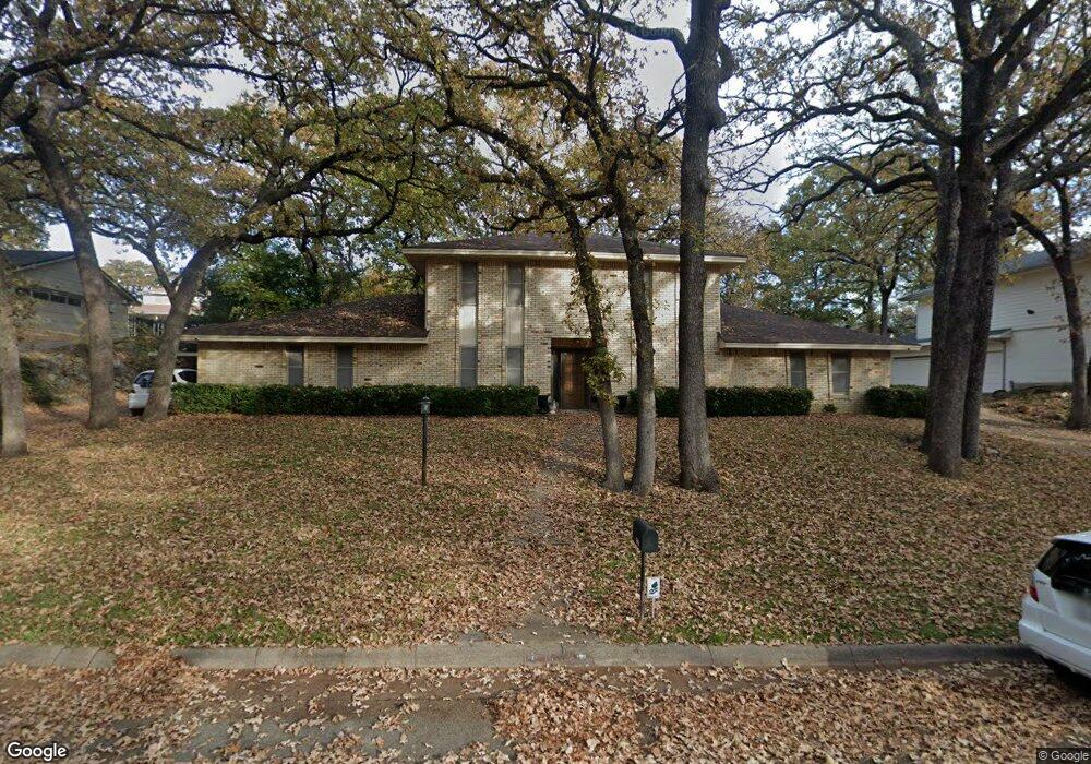 1501 Cliffwood Rd, Euless, TX 76040 - photo 1